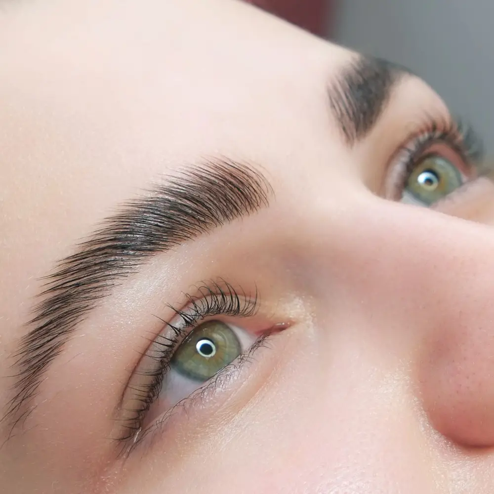 Szempilla és szemöldök szolgáltatások Szempilla és szemöldök szolgáltatások